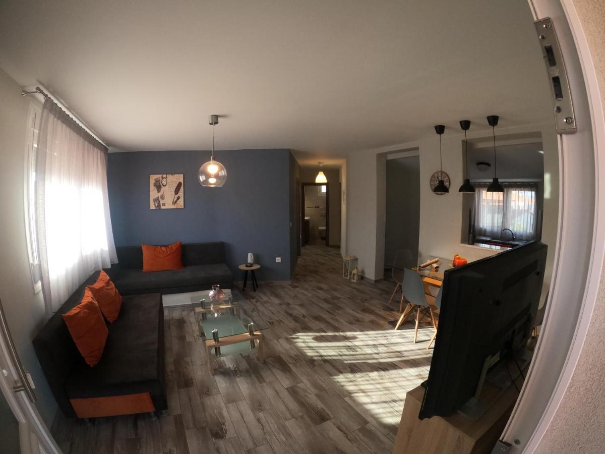 Private Modern Apartment 依诺罗达 外观 照片