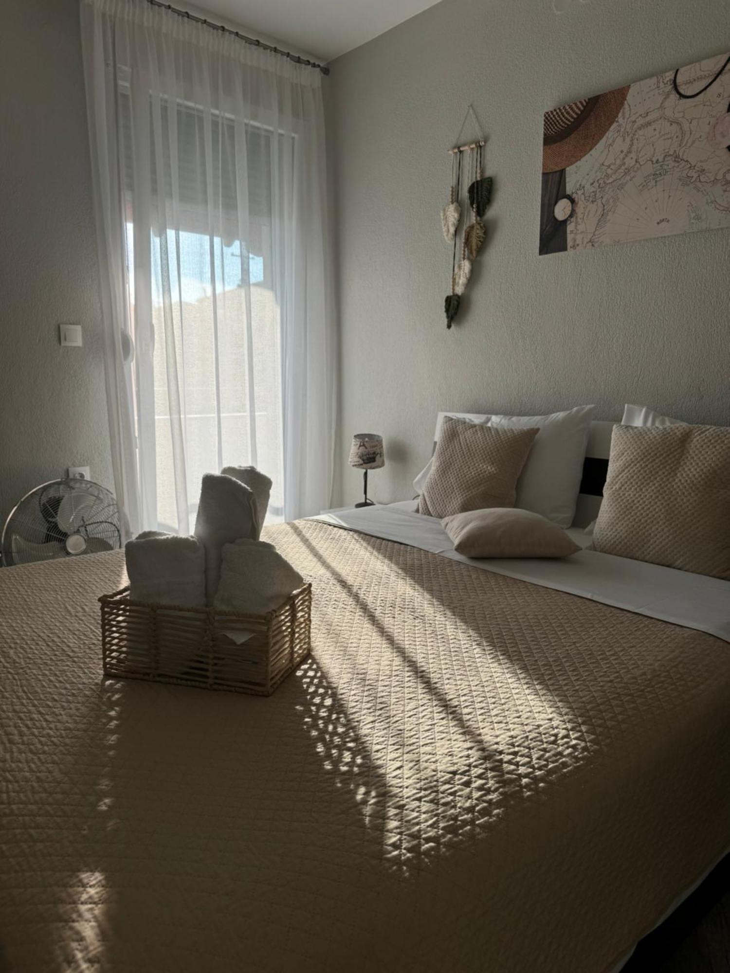 Private Modern Apartment 依诺罗达 外观 照片